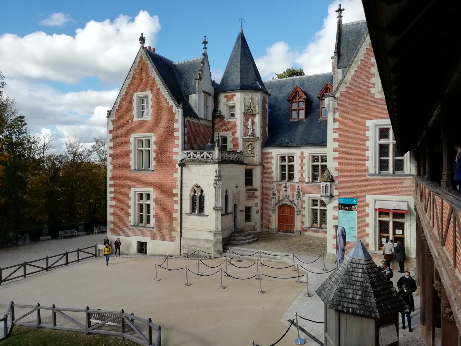 Jardins et architecture historique du Clos Lucé à Amboise