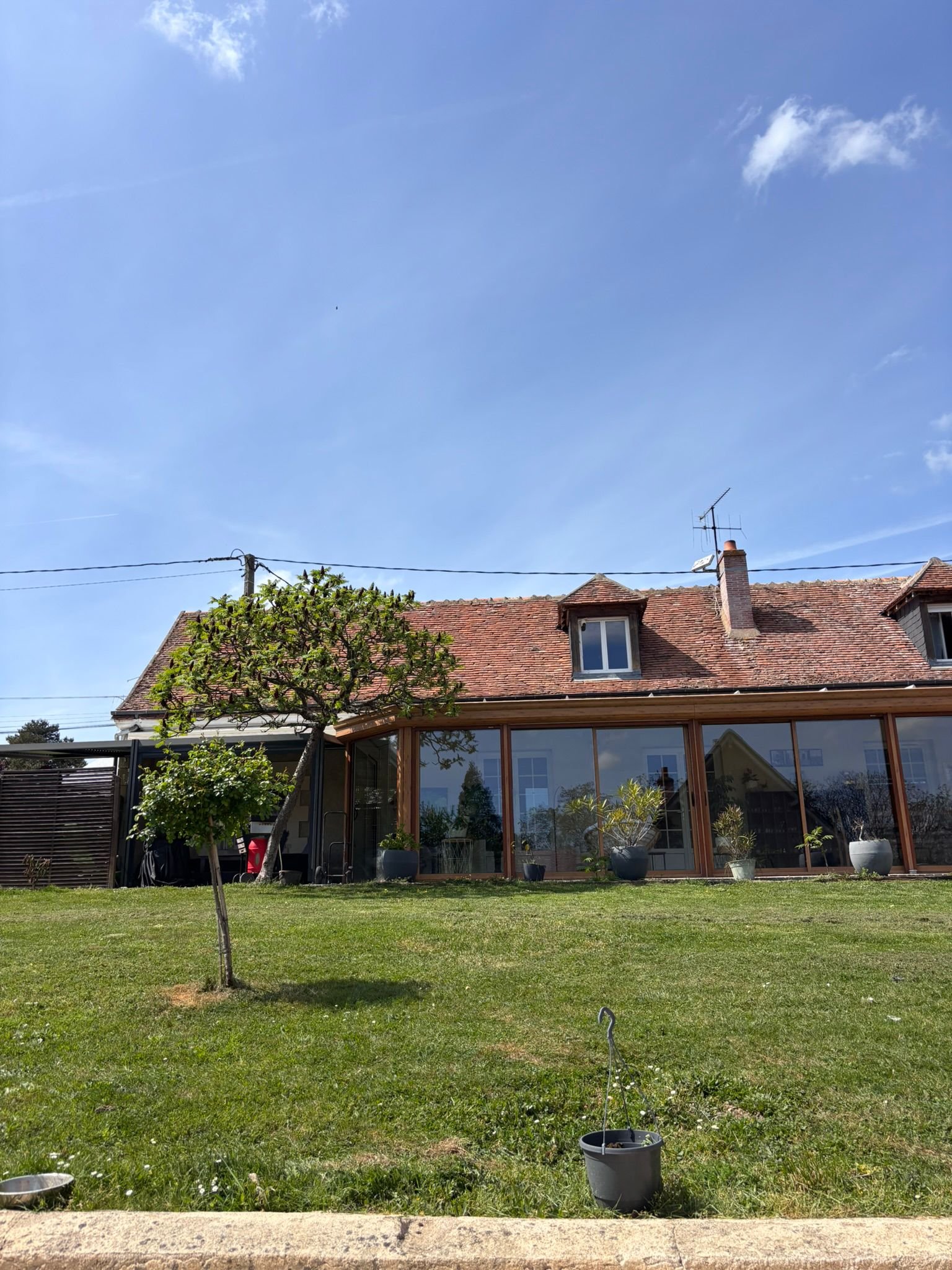 Terrasse avec vue sur le jardin